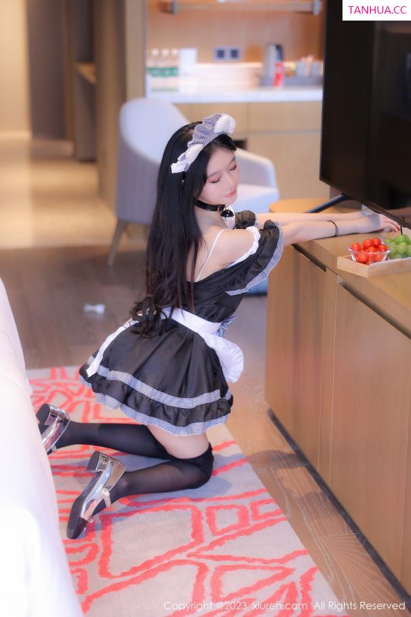   [XiuRen]高清写真图 2023.08.15 No.7237 幼幼 女仆美腿第37张图片